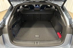 sininen Volkswagen ID.7 2025 kuva 36.