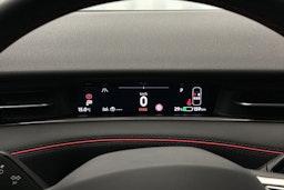 punainen Volkswagen ID.7 2025 kuva 19.