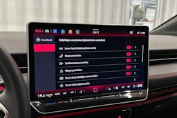 punainen Volkswagen ID.7 2025 kuva 25.