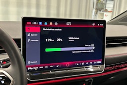 punainen Volkswagen ID.7 2025 kuva 33.