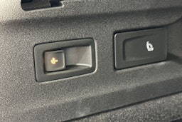 punainen Volkswagen ID.7 2025 kuva 13.