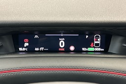 punainen Volkswagen ID.7 2025 kuva 21.
