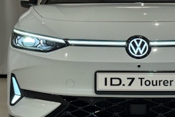 met. valkoinen Volkswagen ID.7 2025 kuva 10.