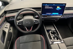 valkoinen Volkswagen ID.7 2025 kuva 8.