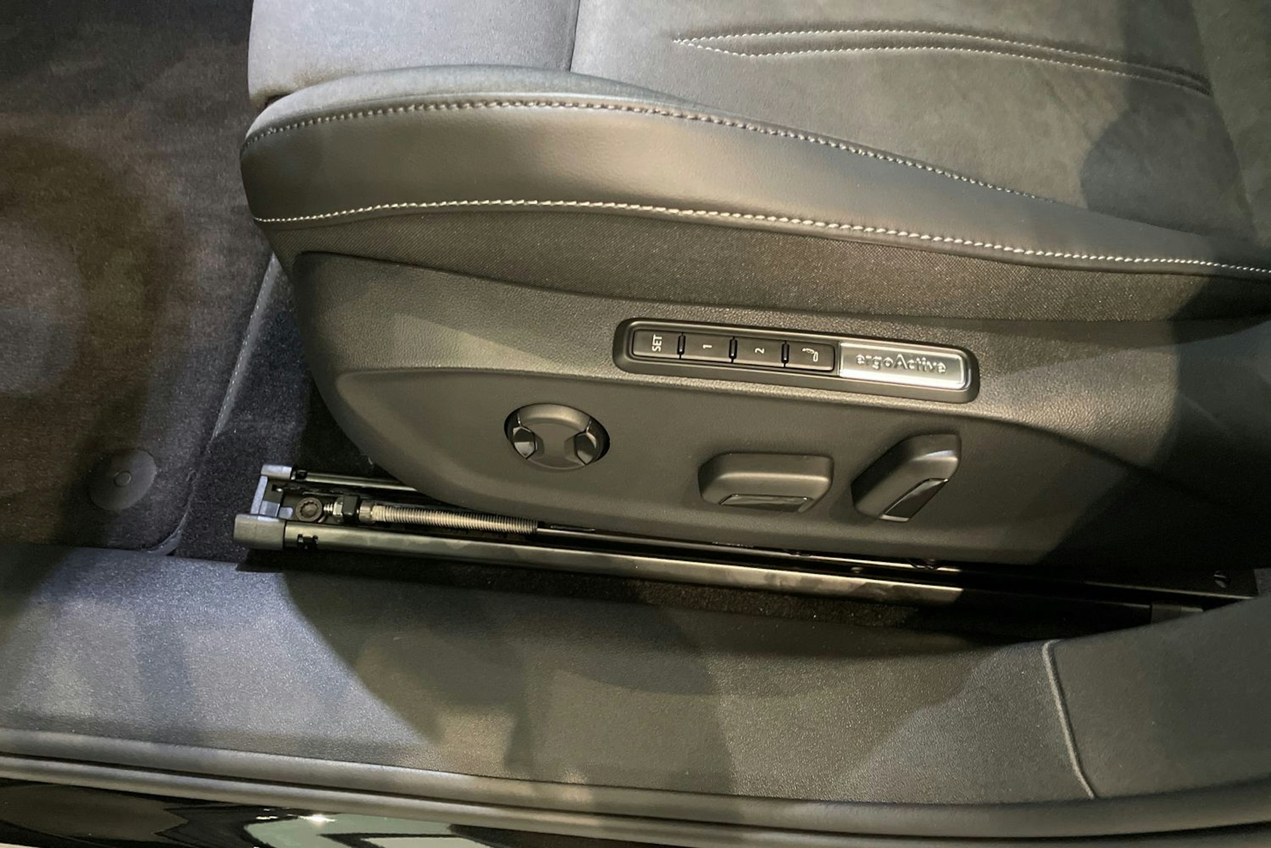 musta Volkswagen ID.7 2025 kuva 13.