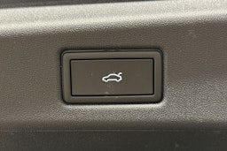 sininen Volkswagen ID.7 2025 kuva 16.