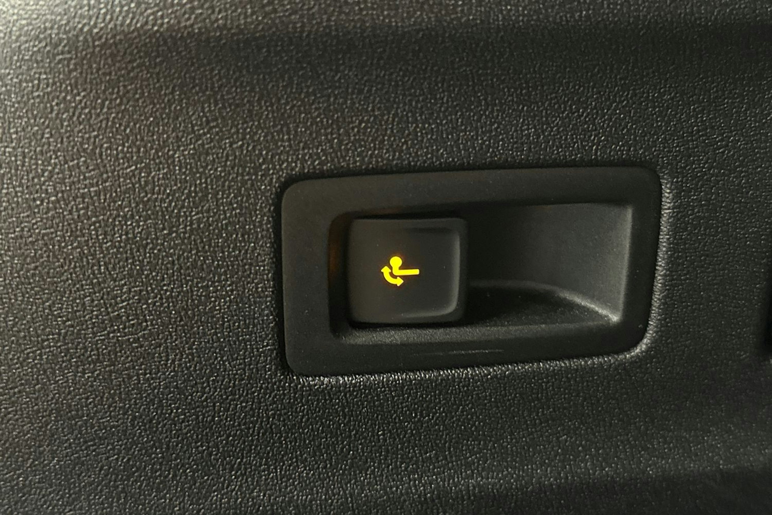 sininen Volkswagen ID.7 2025 kuva 17.