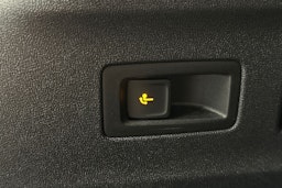 sininen Volkswagen ID.7 2025 kuva 17.