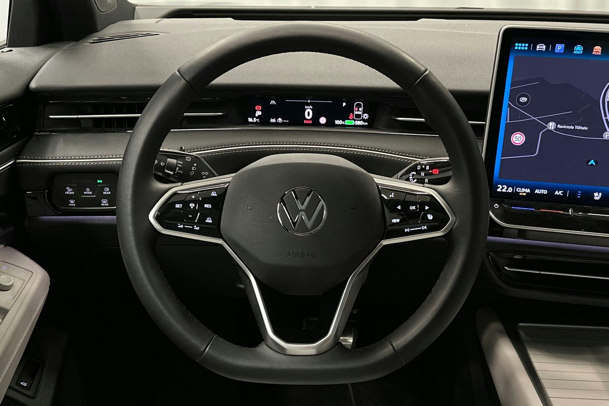 sininen Volkswagen ID.7 2025 kuva 22.