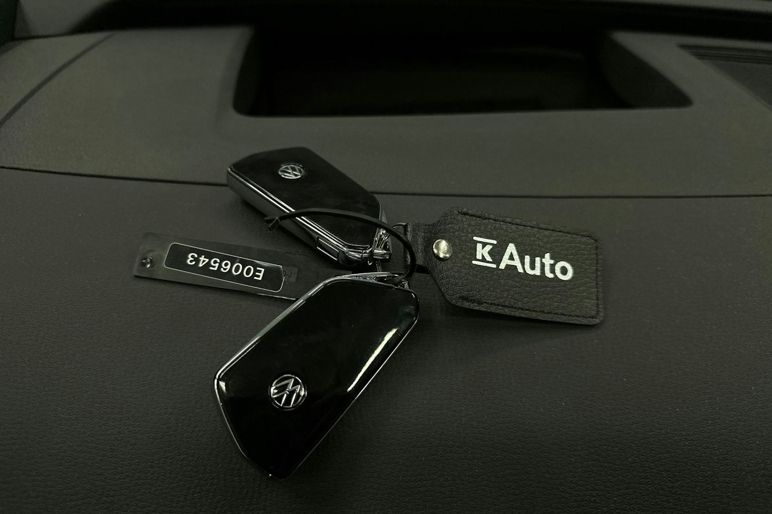 sininen Volkswagen ID.7 2025 kuva 44.