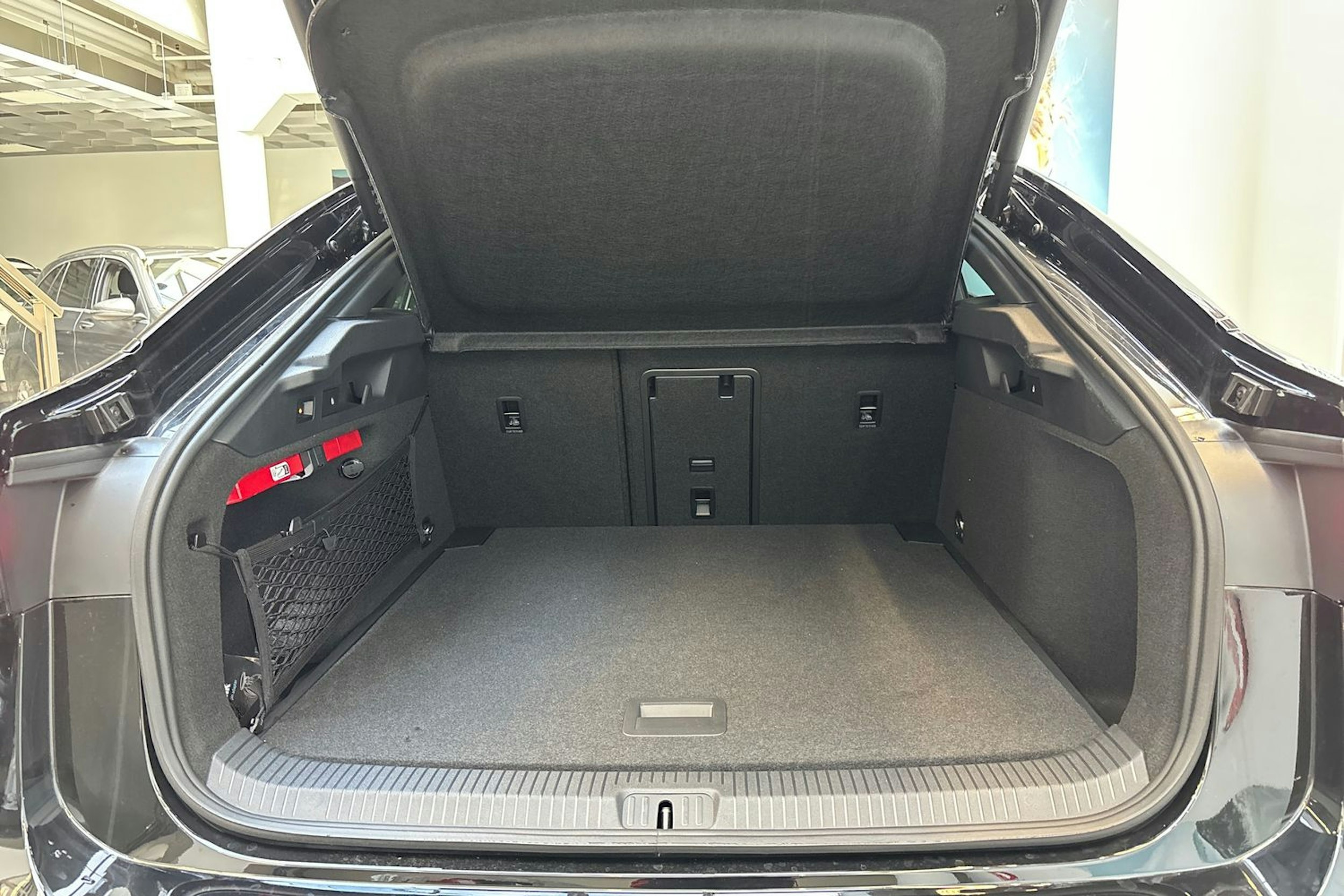 musta Volkswagen ID.7 2025 kuva 11.