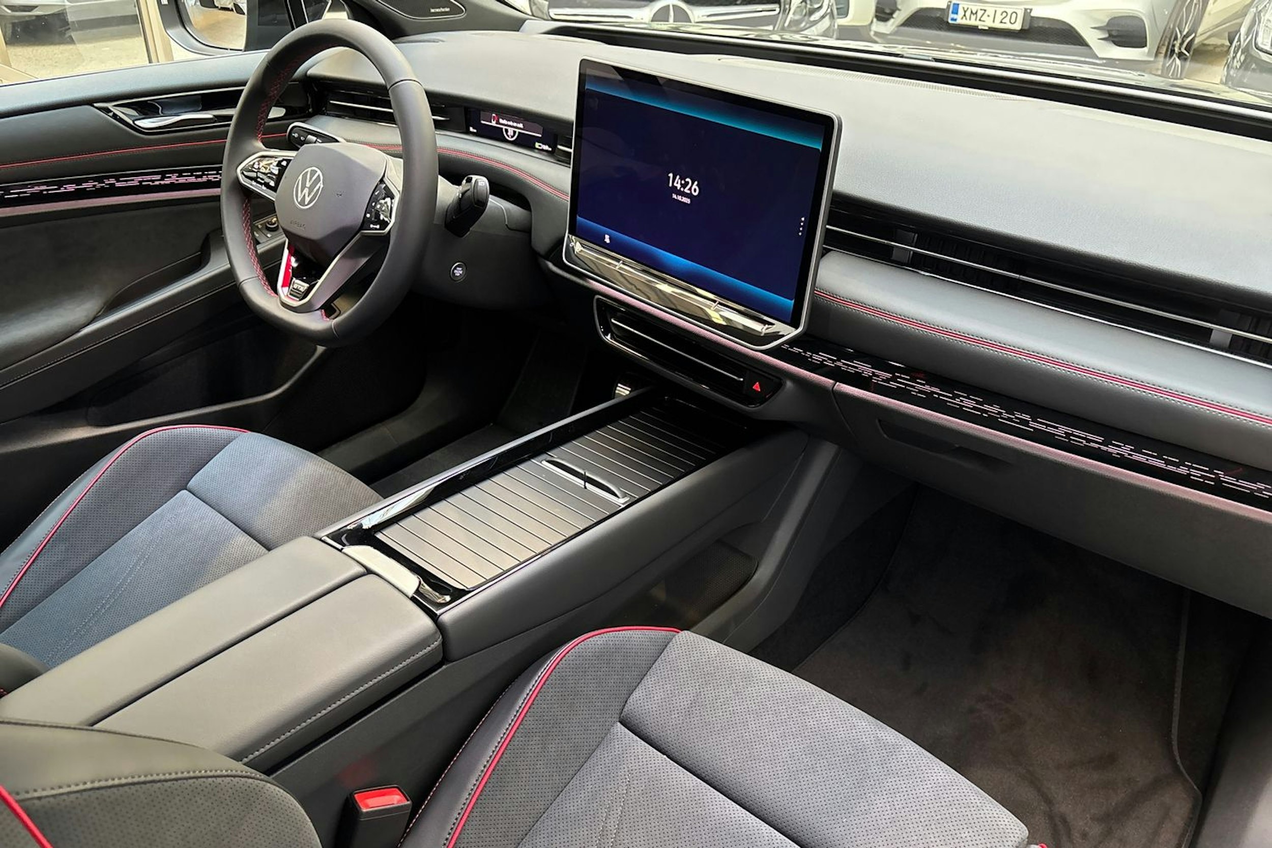 musta Volkswagen ID.7 2025 kuva 17.