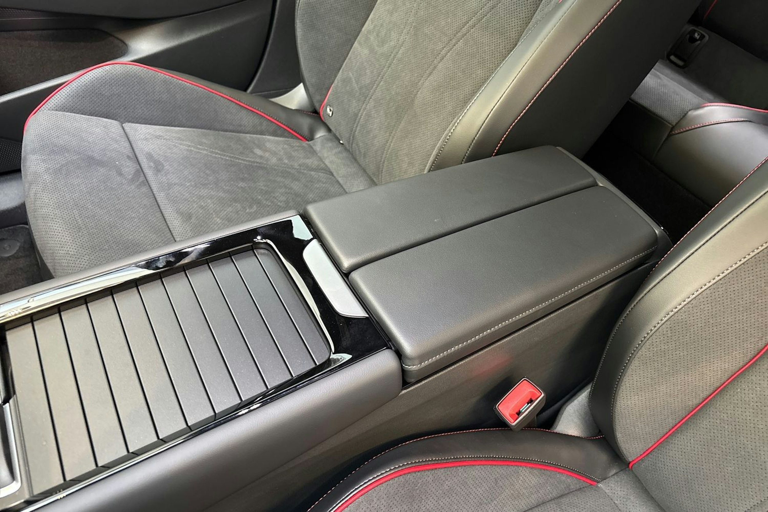 musta Volkswagen ID.7 2025 kuva 31.