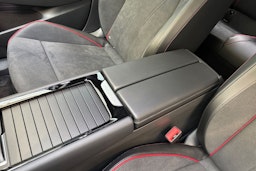 musta Volkswagen ID.7 2025 kuva 31.