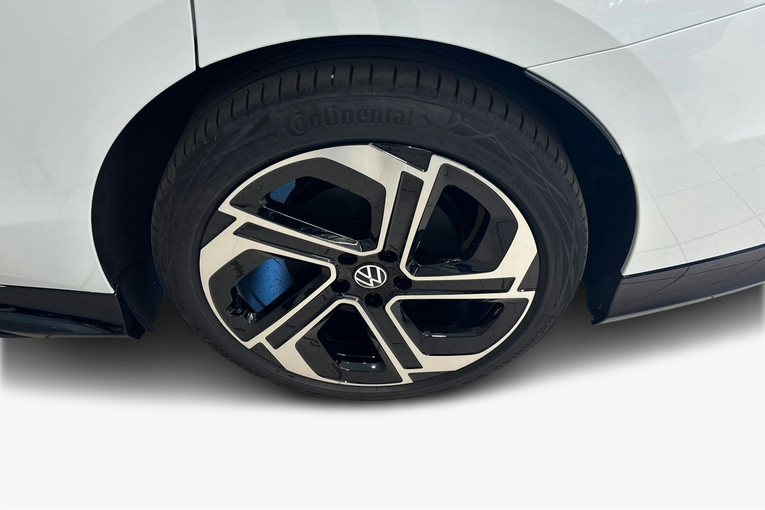 valkoinen Volkswagen ID.7 2025 kuva 9.