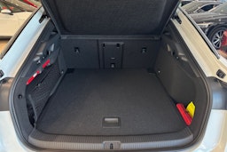 valkoinen Volkswagen ID.7 2025 kuva 10.