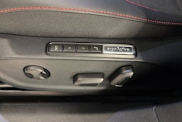valkoinen Volkswagen ID.7 2025 kuva 17.