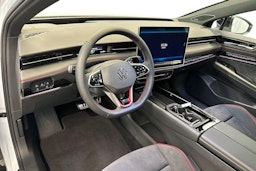 valkoinen Volkswagen ID.7 2025 kuva 6.