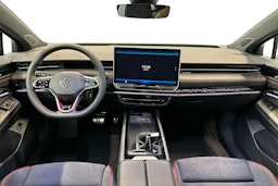 valkoinen Volkswagen ID.7 2025 kuva 7.