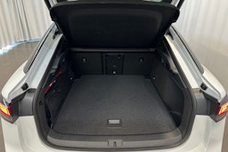 valkoinen Volkswagen ID.7 2025 kuva 11.
