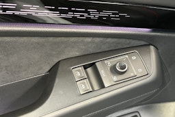 valkoinen Volkswagen ID.7 2025 kuva 14.