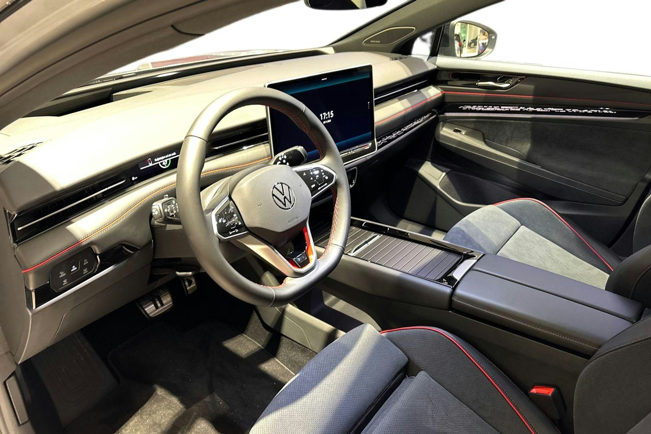 harmaa Volkswagen ID.7 2025 kuva 6.