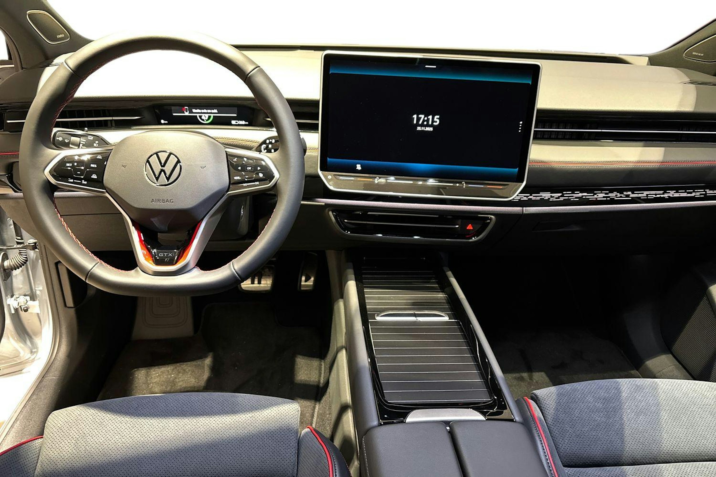 harmaa Volkswagen ID.7 2025 kuva 7.