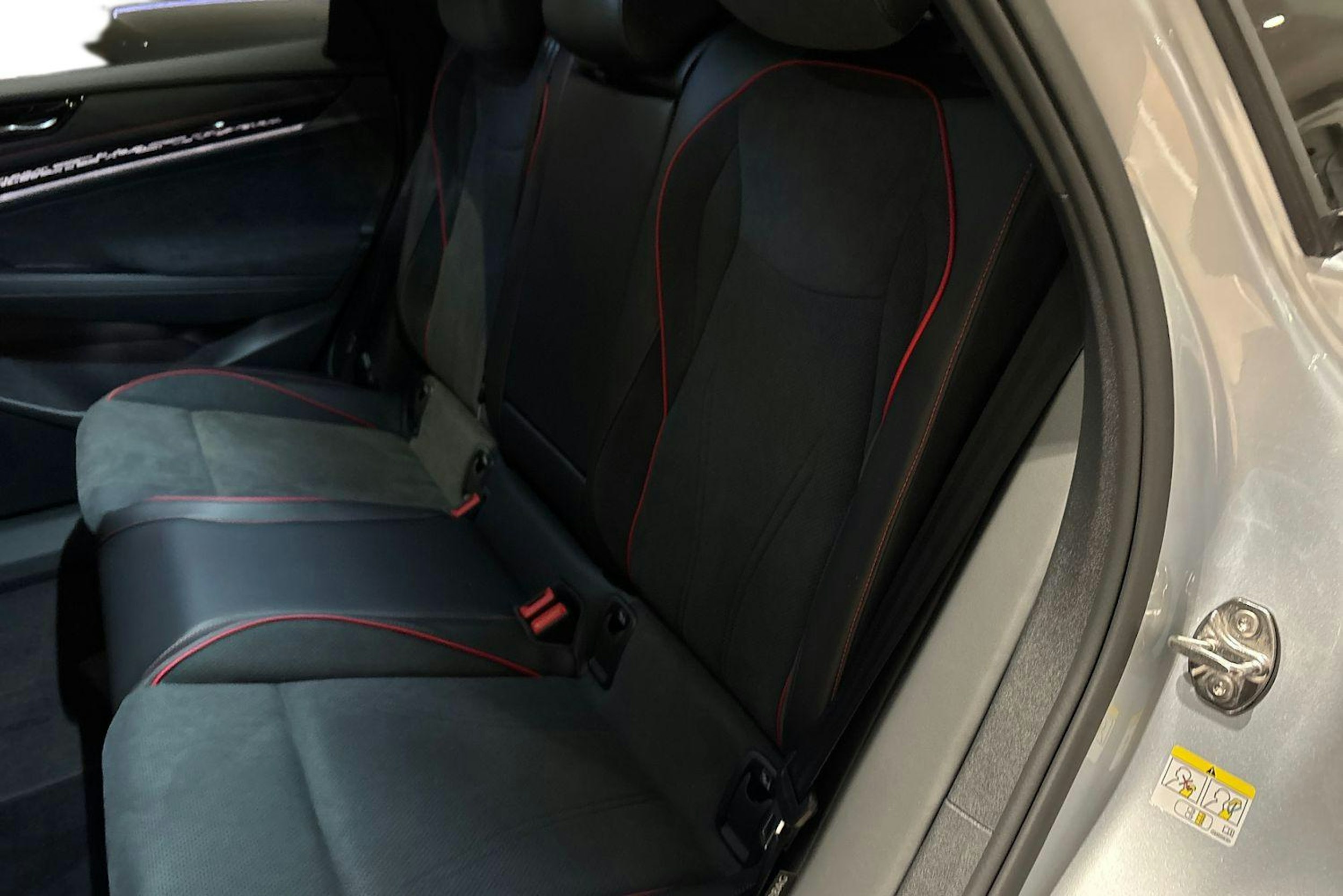 harmaa Volkswagen ID.7 2025 kuva 8.