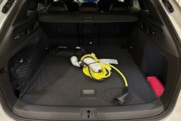 valkoinen Volkswagen ID.7 2025 kuva 18.