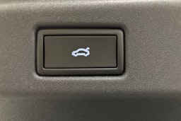 valkoinen Volkswagen ID.7 2025 kuva 19.