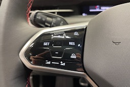 sininen Volkswagen ID.7 2025 kuva 12.