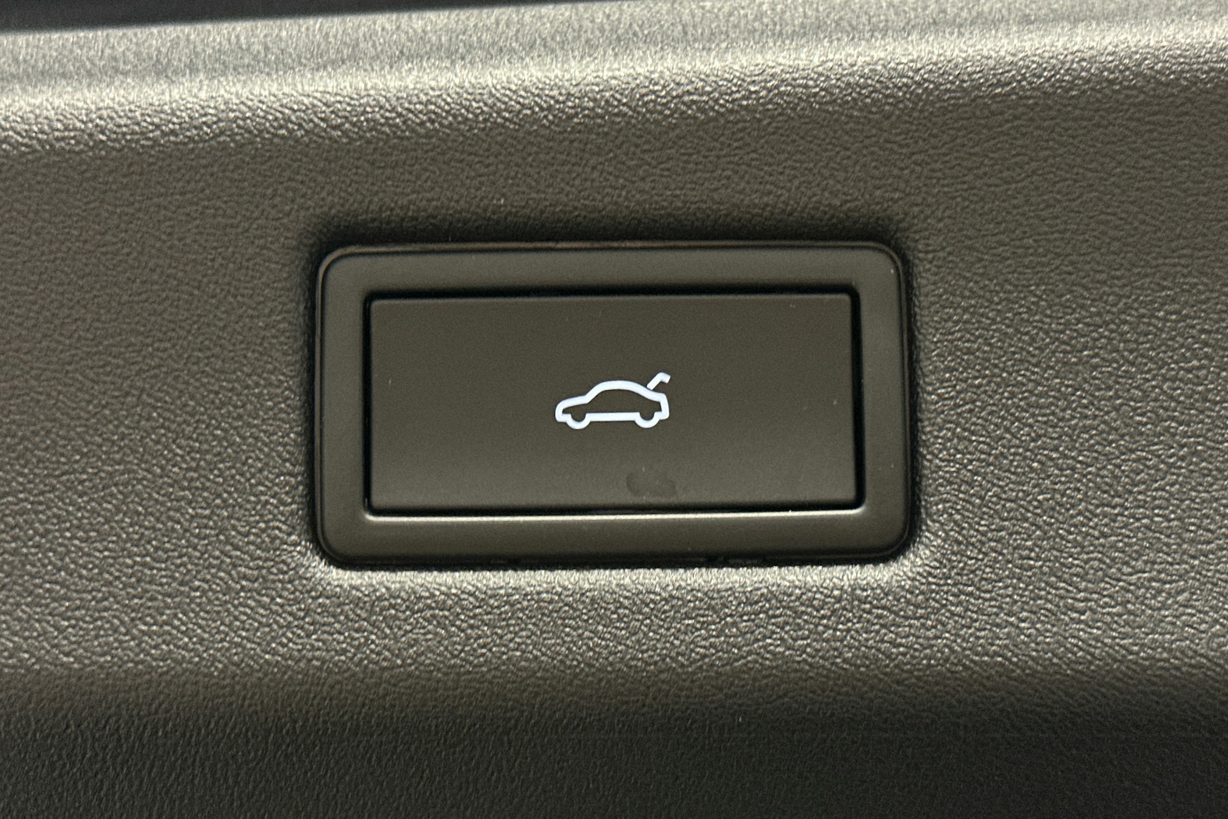 sininen Volkswagen ID.7 2025 kuva 12.