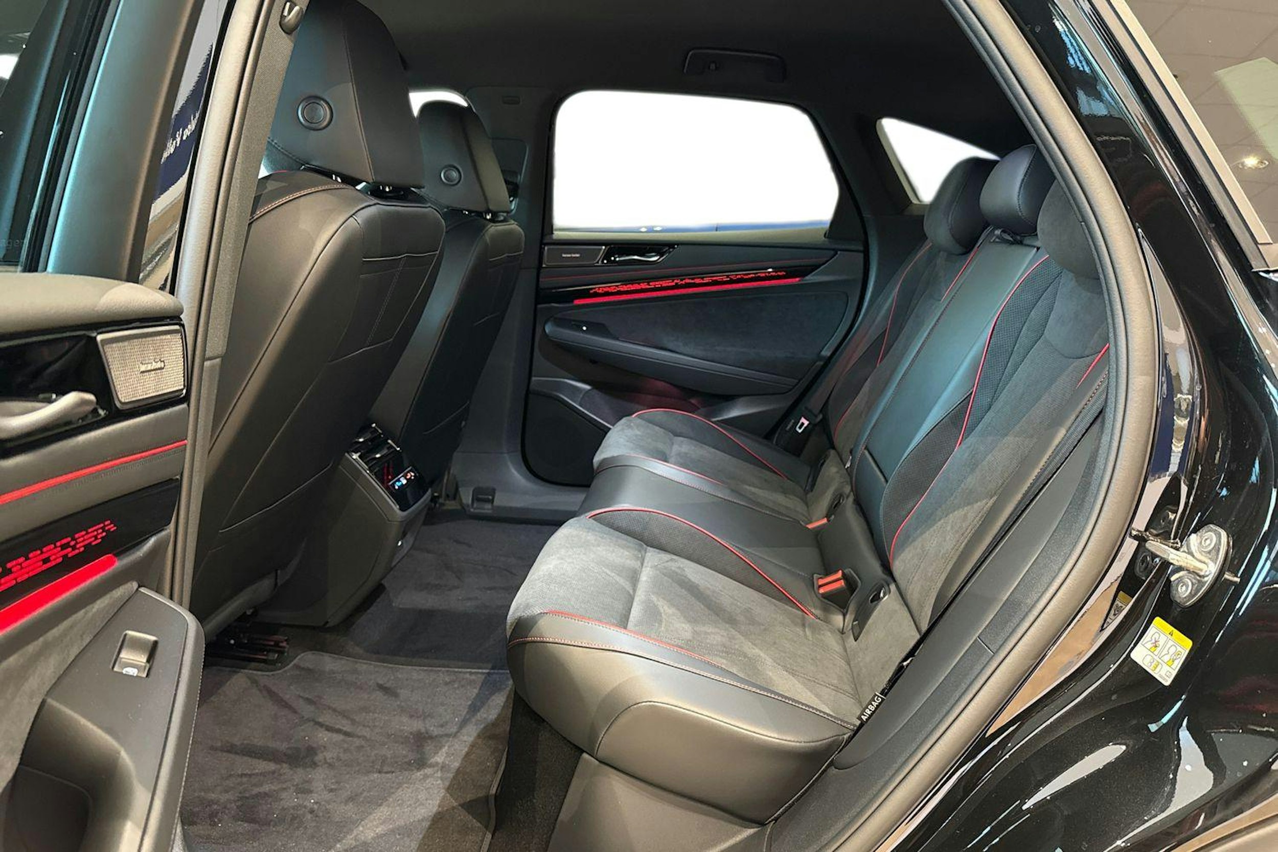 met. musta Volkswagen ID.7 2026 kuva 8.