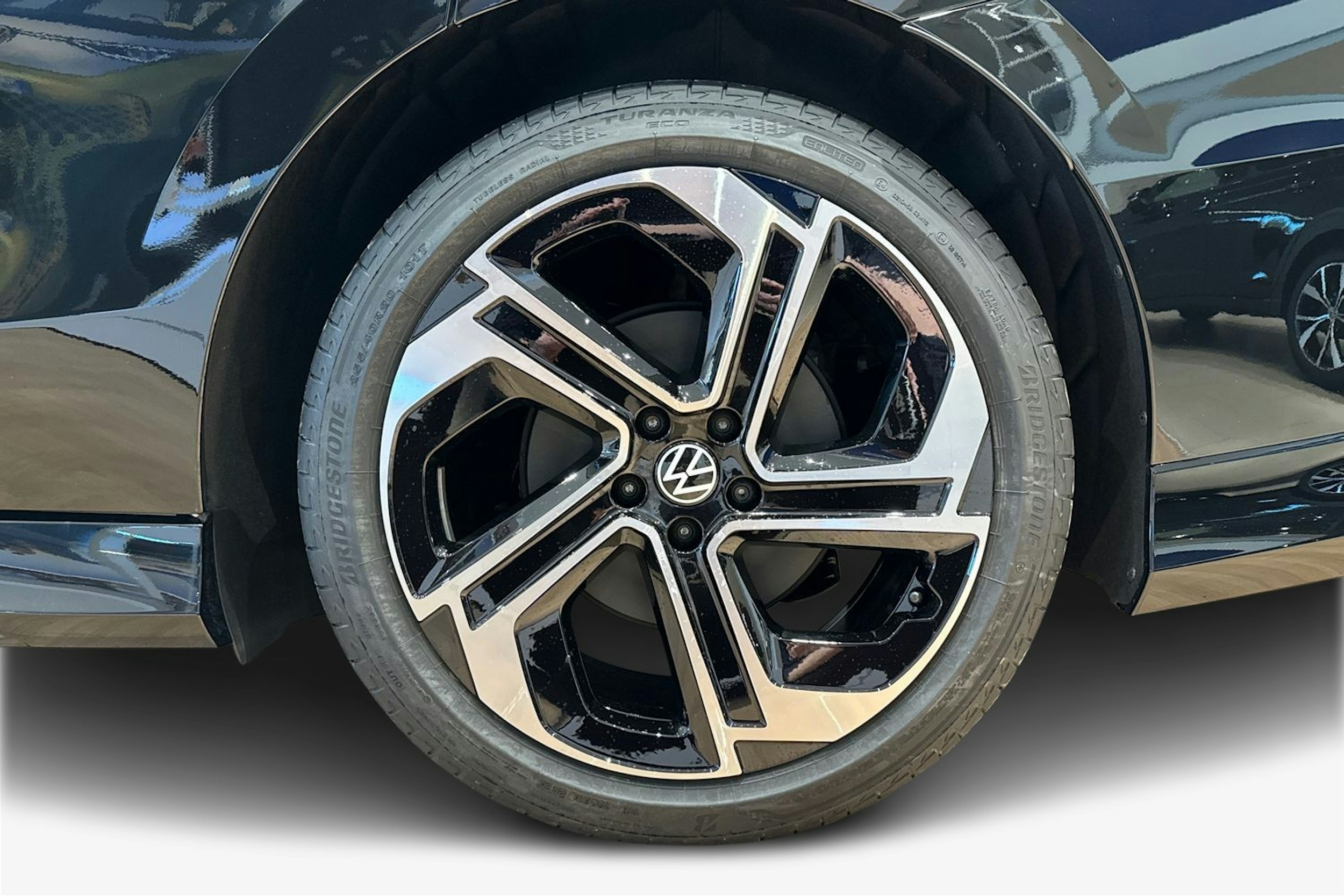 met. musta Volkswagen ID.7 2026 kuva 9.