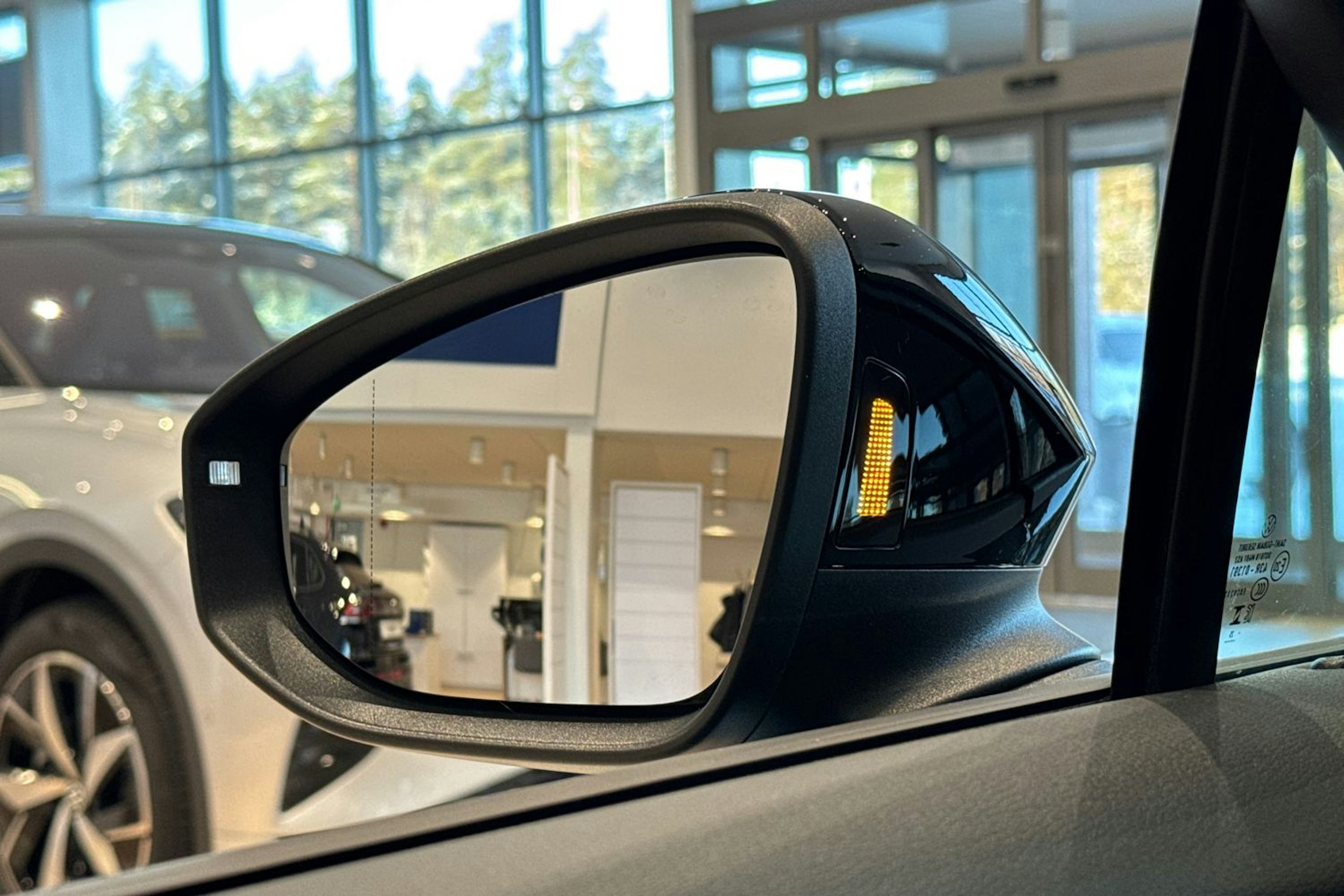 met. musta Volkswagen ID.7 2026 kuva 32.