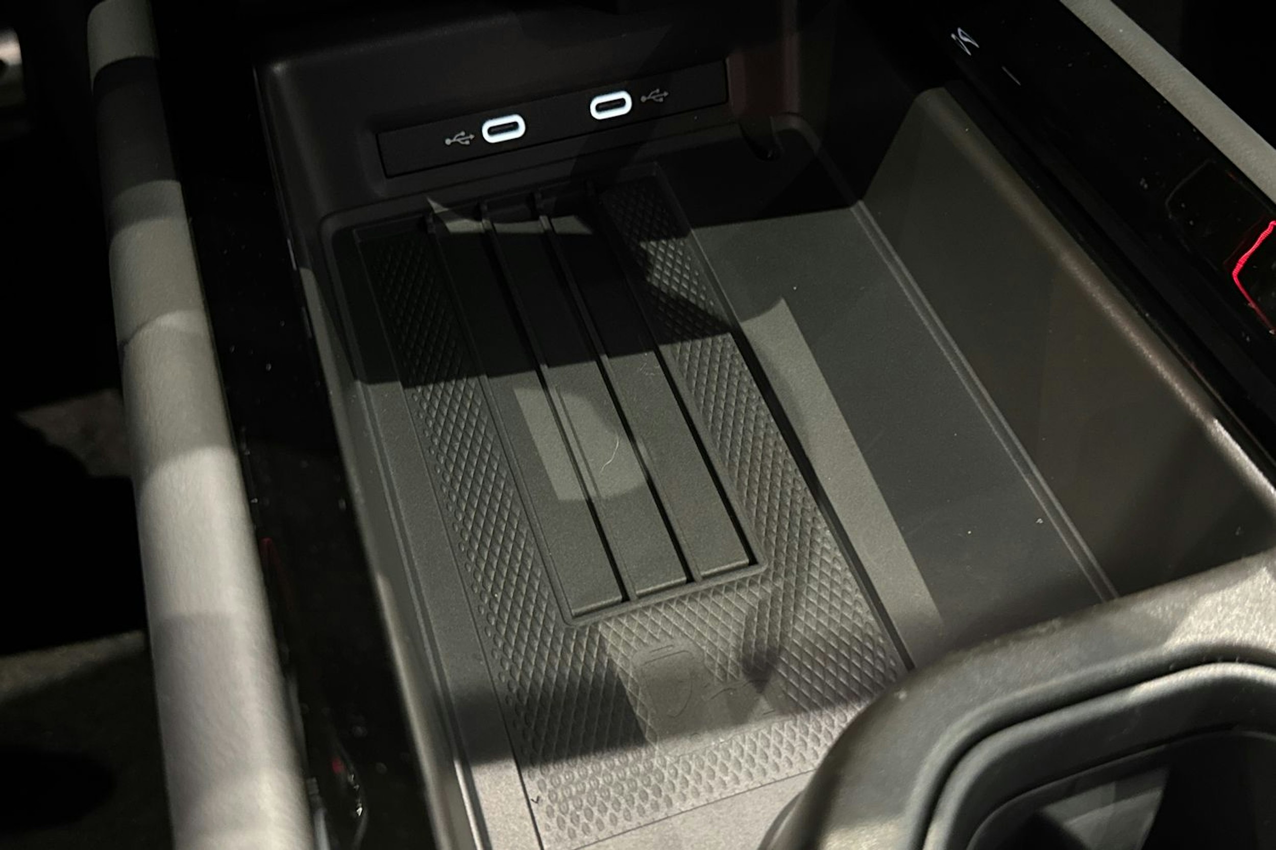 met. musta Volkswagen ID.7 2026 kuva 33.