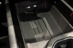 met. musta Volkswagen ID.7 2026 kuva 33.