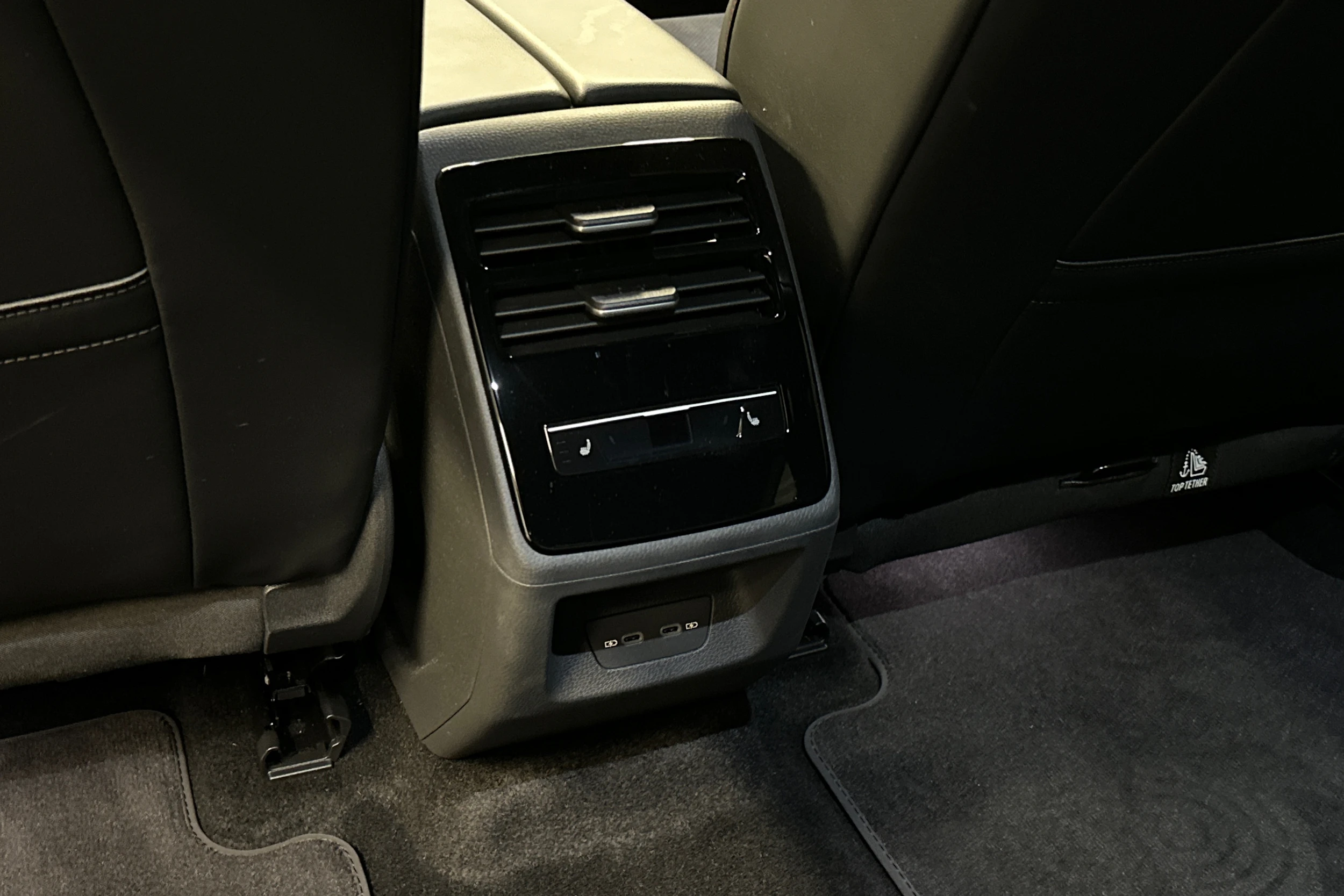 valkoinen Volkswagen ID.7 2026 kuva 37.