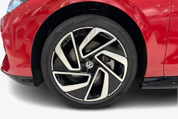 punainen Volkswagen ID.7 2026 kuva 9.