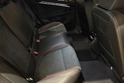 punainen Volkswagen ID.7 2026 kuva 12.