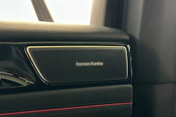 punainen Volkswagen ID.7 2026 kuva 24.