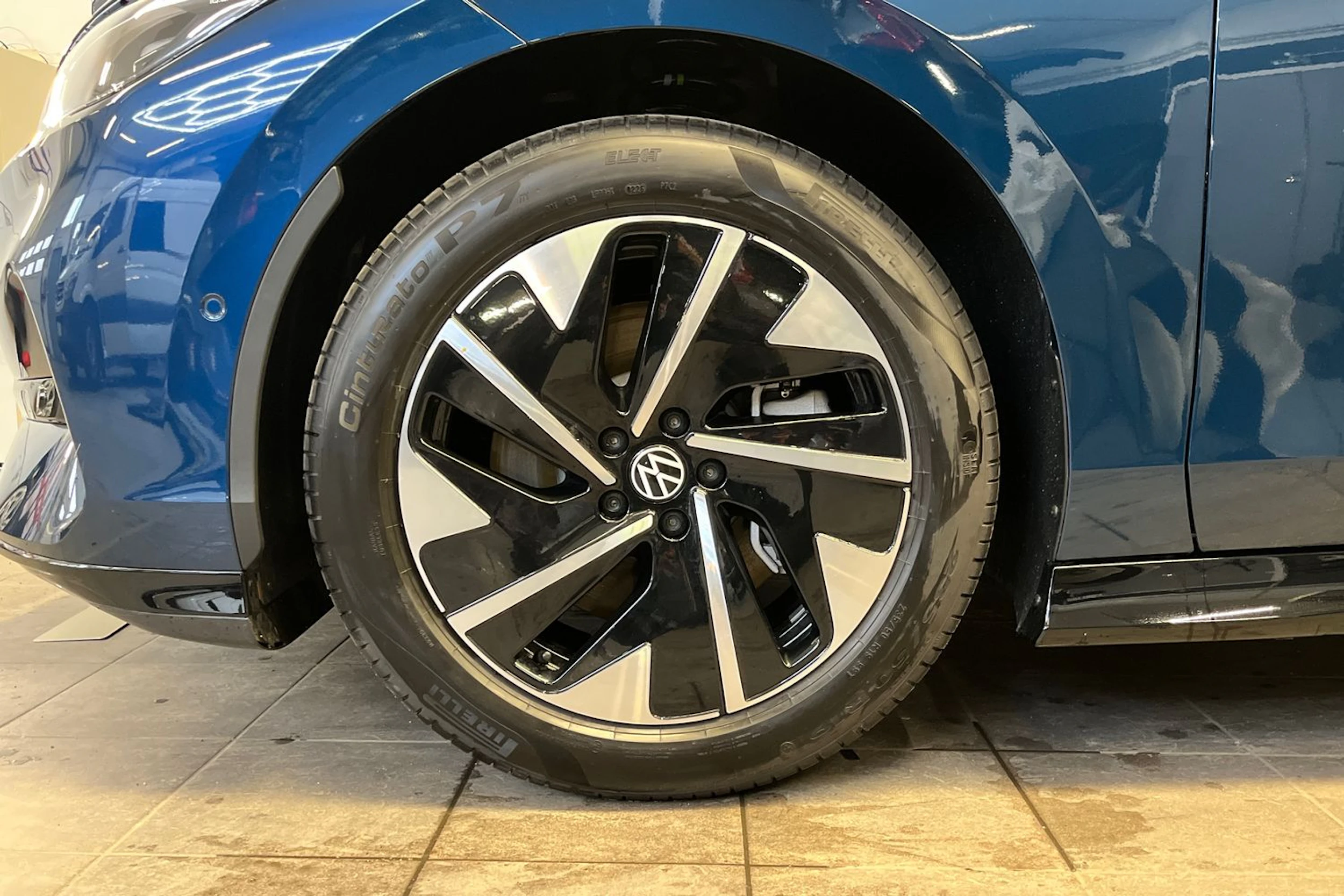 met. sininen Volkswagen ID.7 2026 kuva 10.