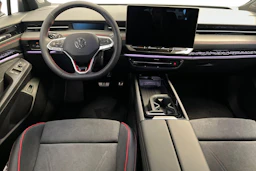met. punainen Volkswagen ID.7 2026 kuva 7.