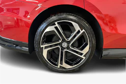 met. punainen Volkswagen ID.7 2026 kuva 9.