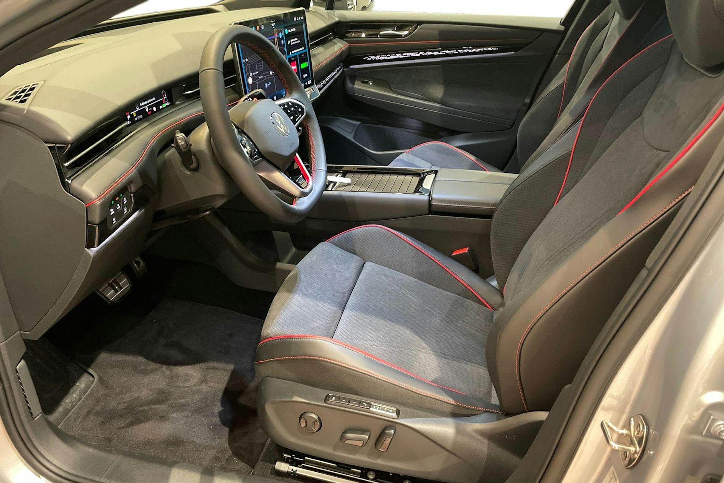 harmaa Volkswagen ID.7 2026 kuva 6.