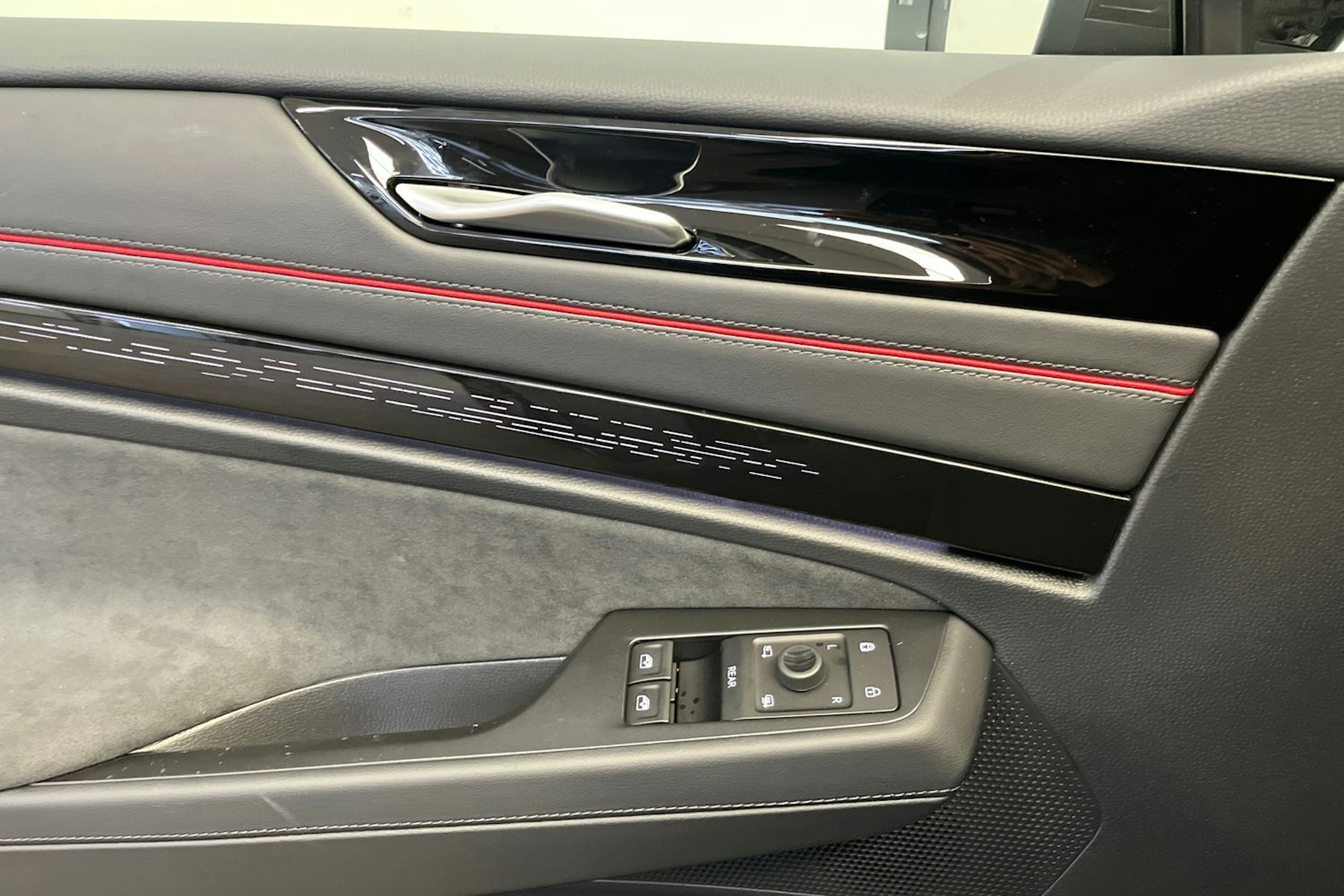 met. musta Volkswagen ID.7 2026 kuva 11.