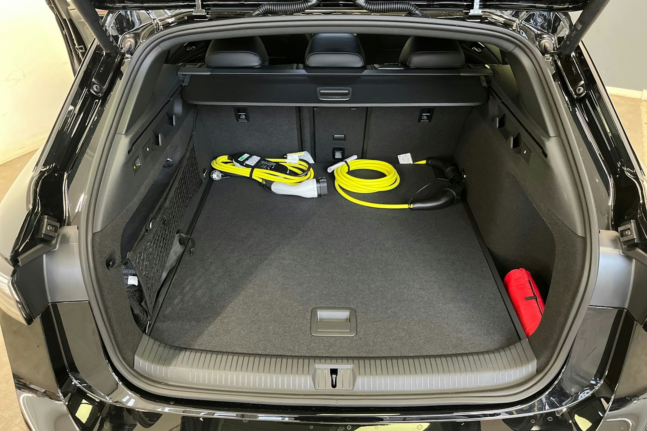 met. musta Volkswagen ID.7 2026 kuva 12.