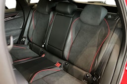 punainen Volkswagen ID.7 2026 kuva 8.