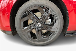 punainen Volkswagen ID.7 2026 kuva 9.