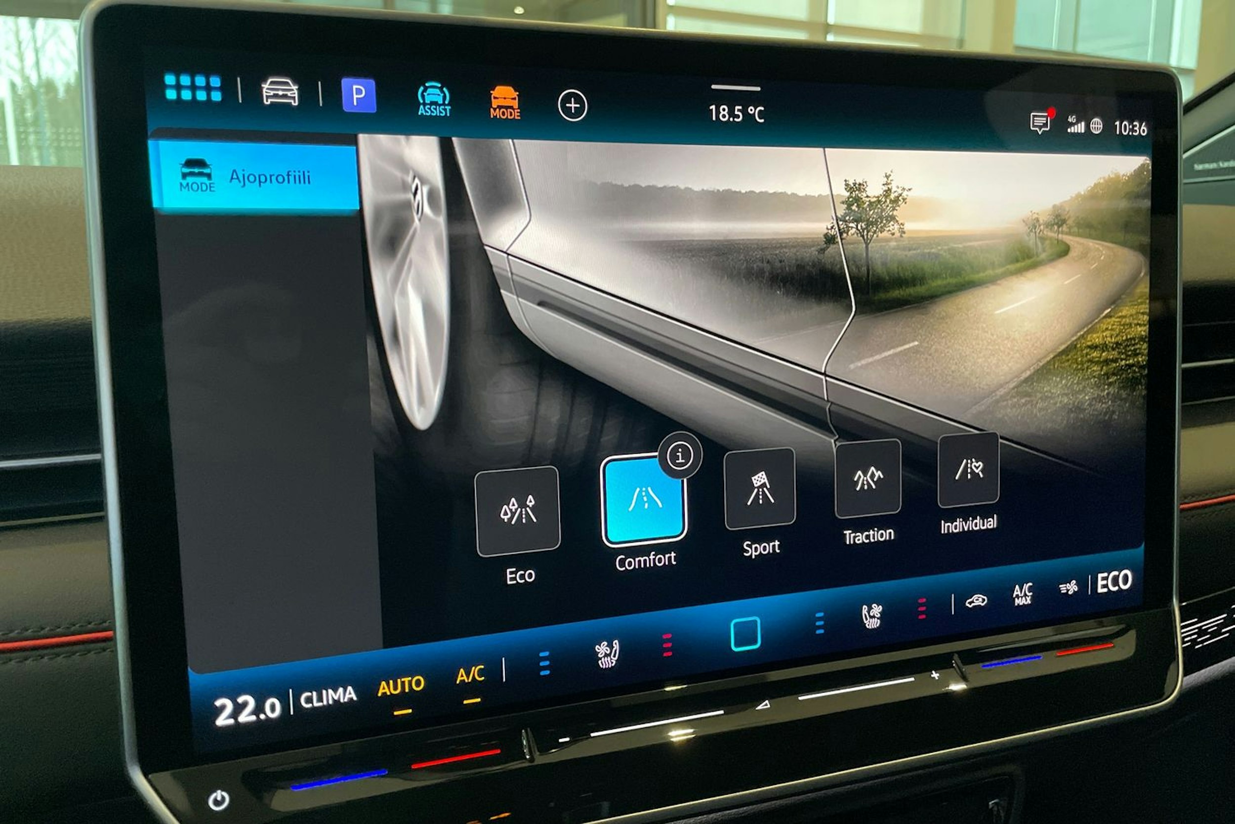 punainen Volkswagen ID.7 2026 kuva 14.